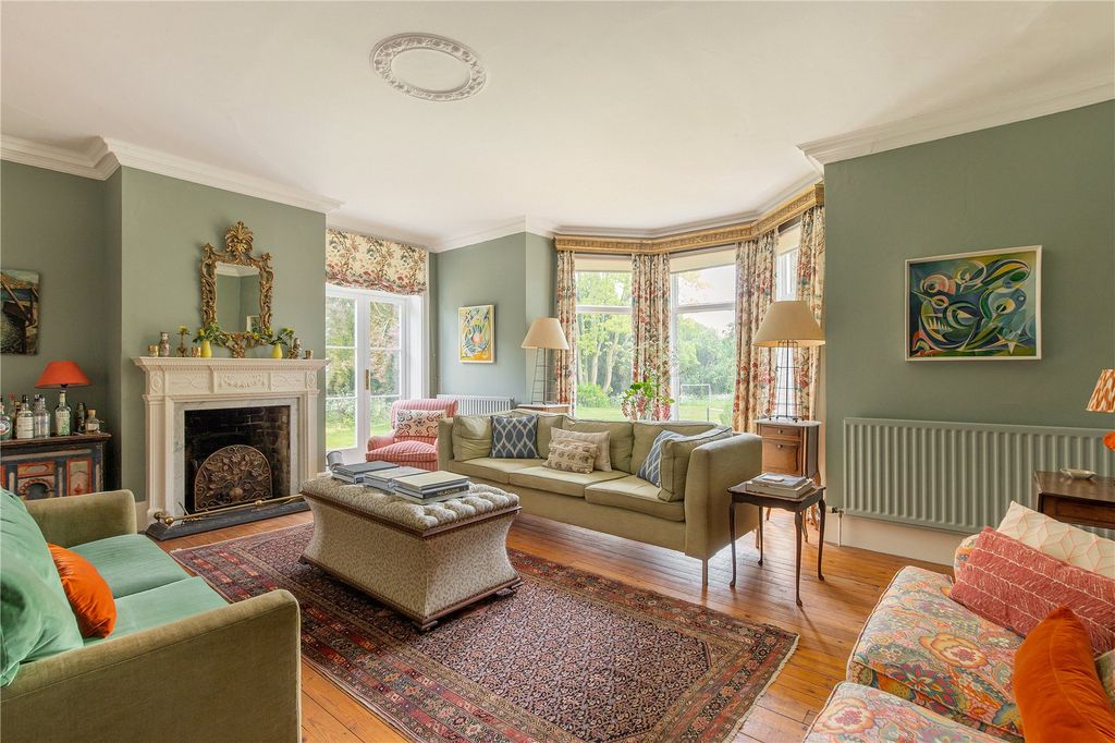 Property photo 3 of 26 Drawing Room