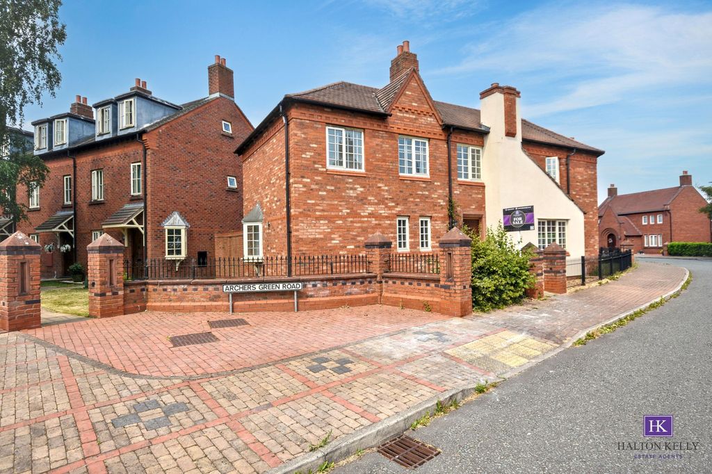 Property photo 1 of 11