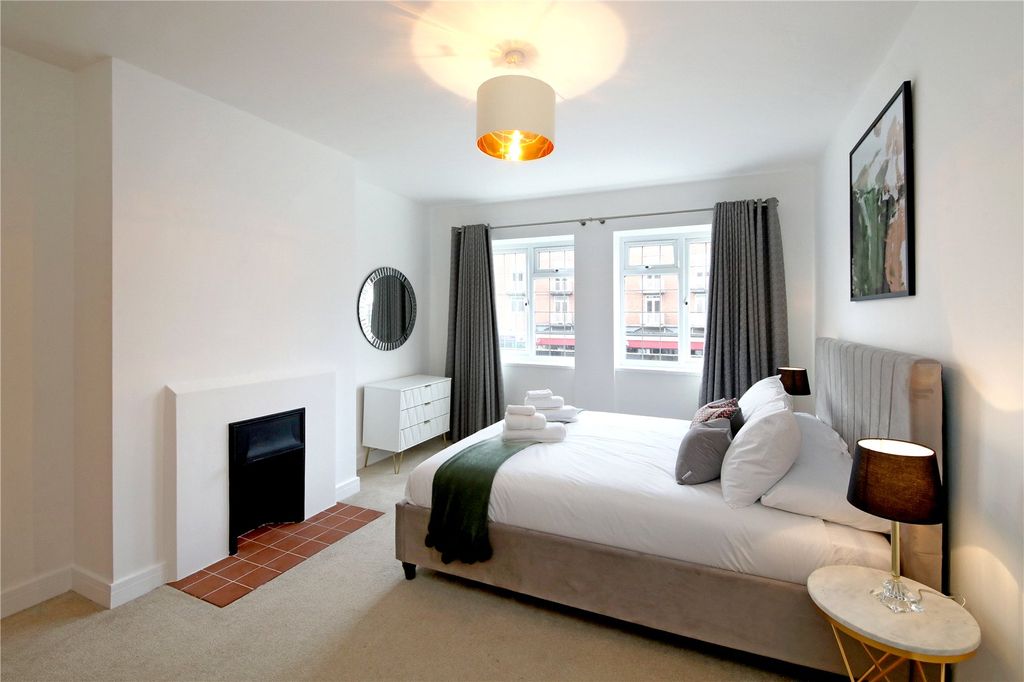 Property photo 3 of 7 Bedroom