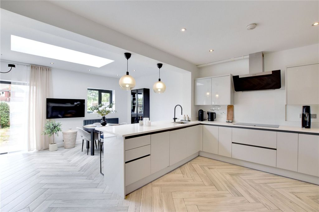 Property photo 2 of 26 Picture No. 03