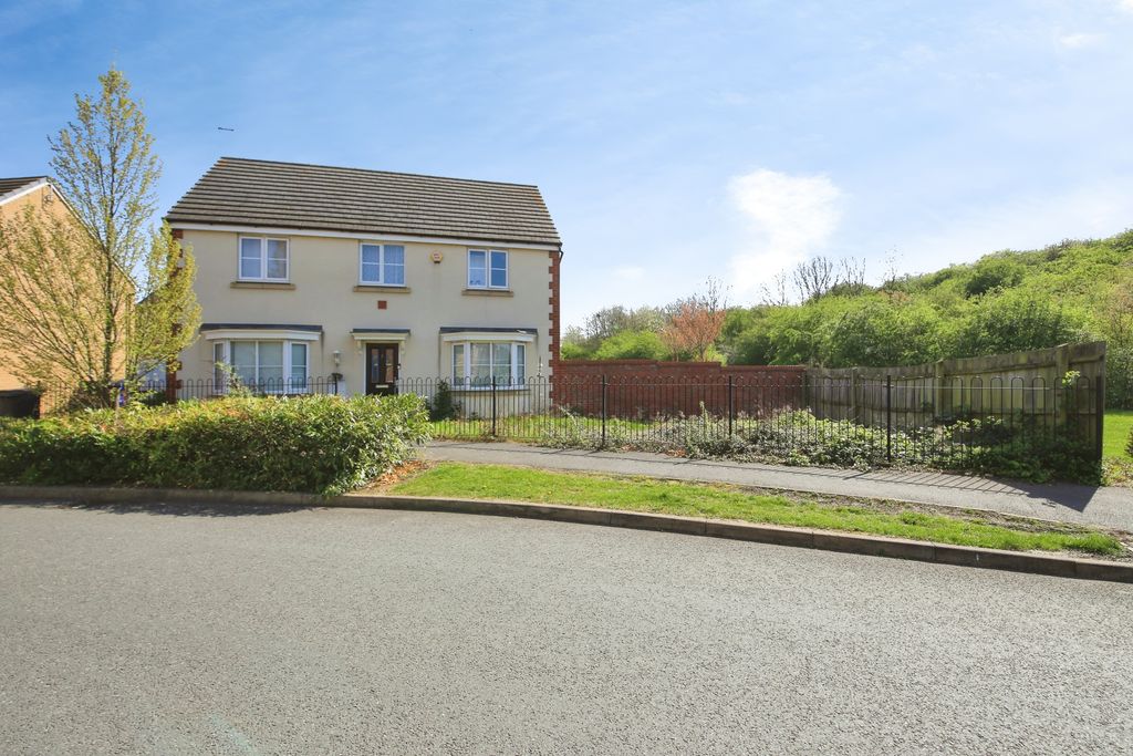 Property photo 1 of 20