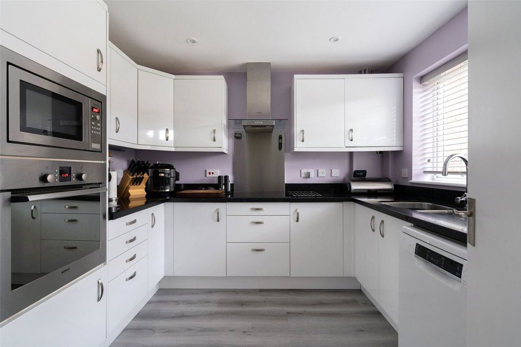 Property photo 3 of 12 Picture No. 05