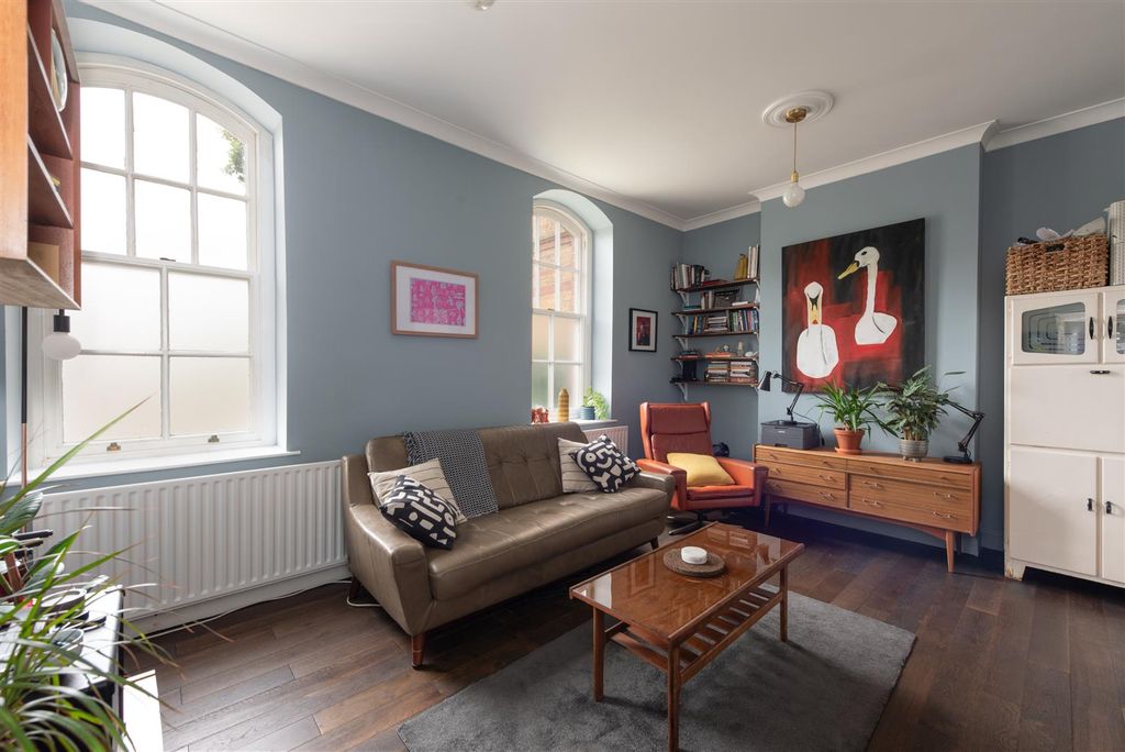 Property photo 3 of 15 Pringle 10.Jpg