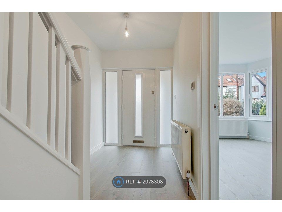 Property photo 3 of 13 Main Hallway