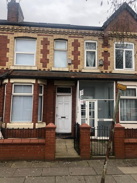 Property photo 1 of 13 2 Bed Terraced House To Rent Gerald Road, Salford M6