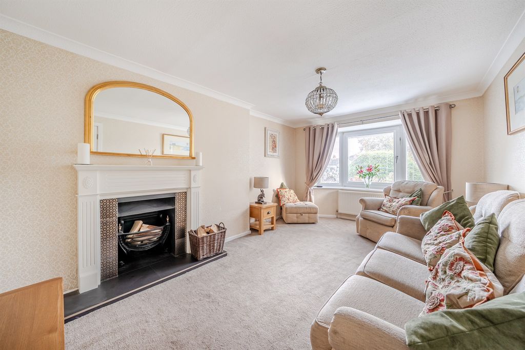 Property photo 3 of 15