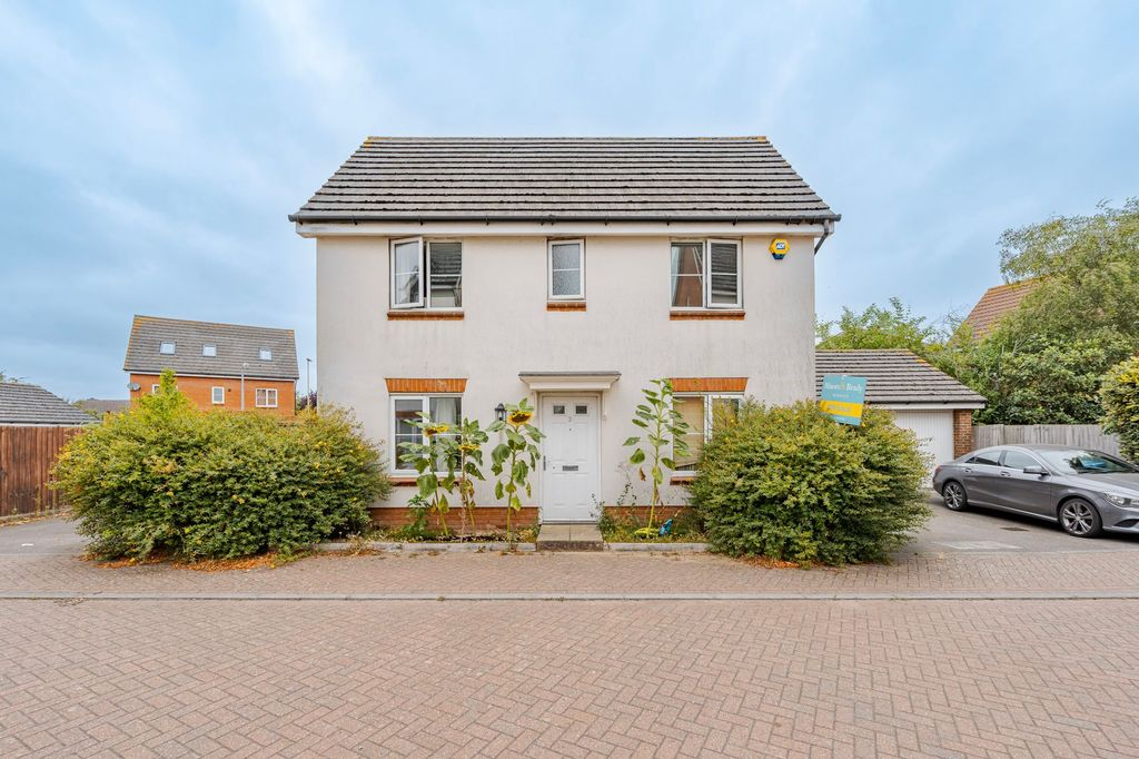 Property photo 1 of 12