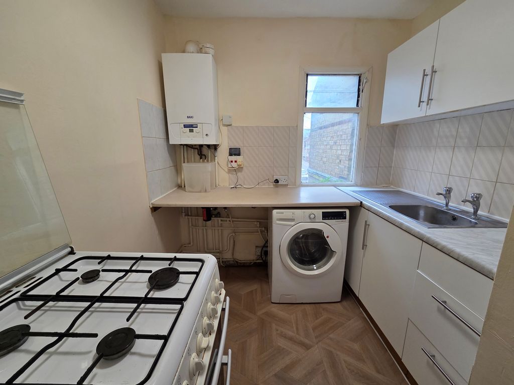 Property photo 3 of 8 Image