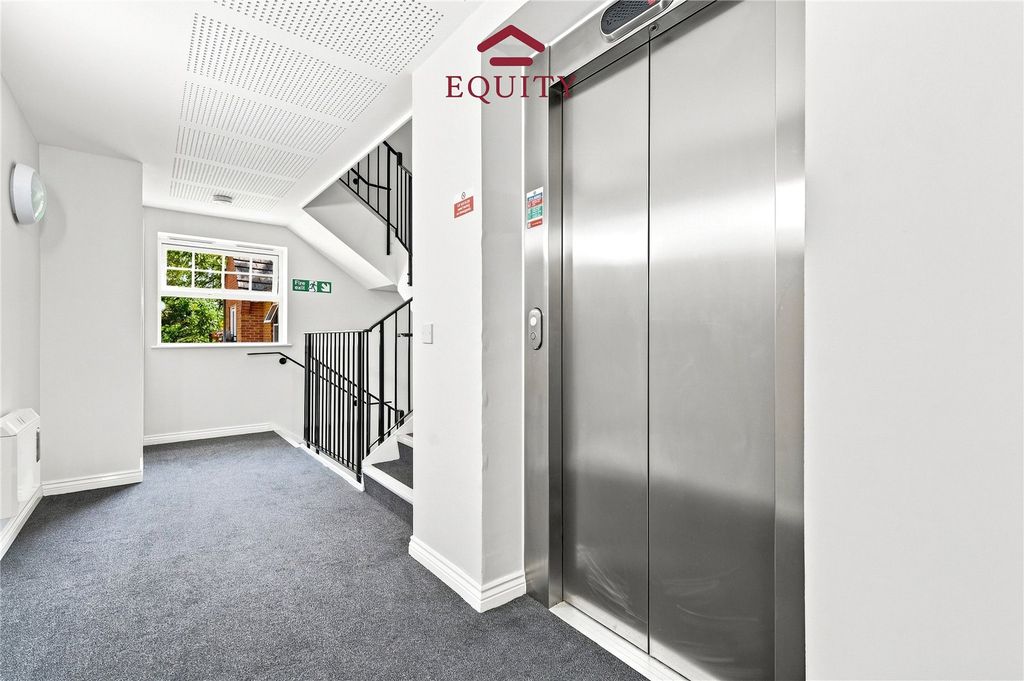 Property photo 3 of 18 Picture No. 08