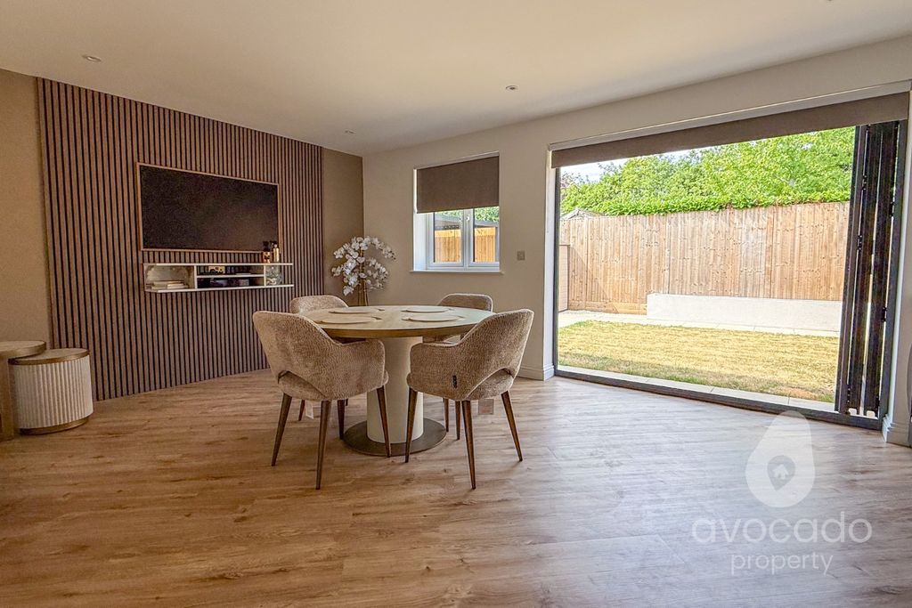 Property photo 2 of 20 5358837