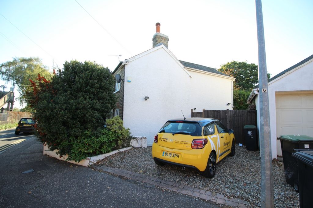 Property photo 2 of 15 Photo 15