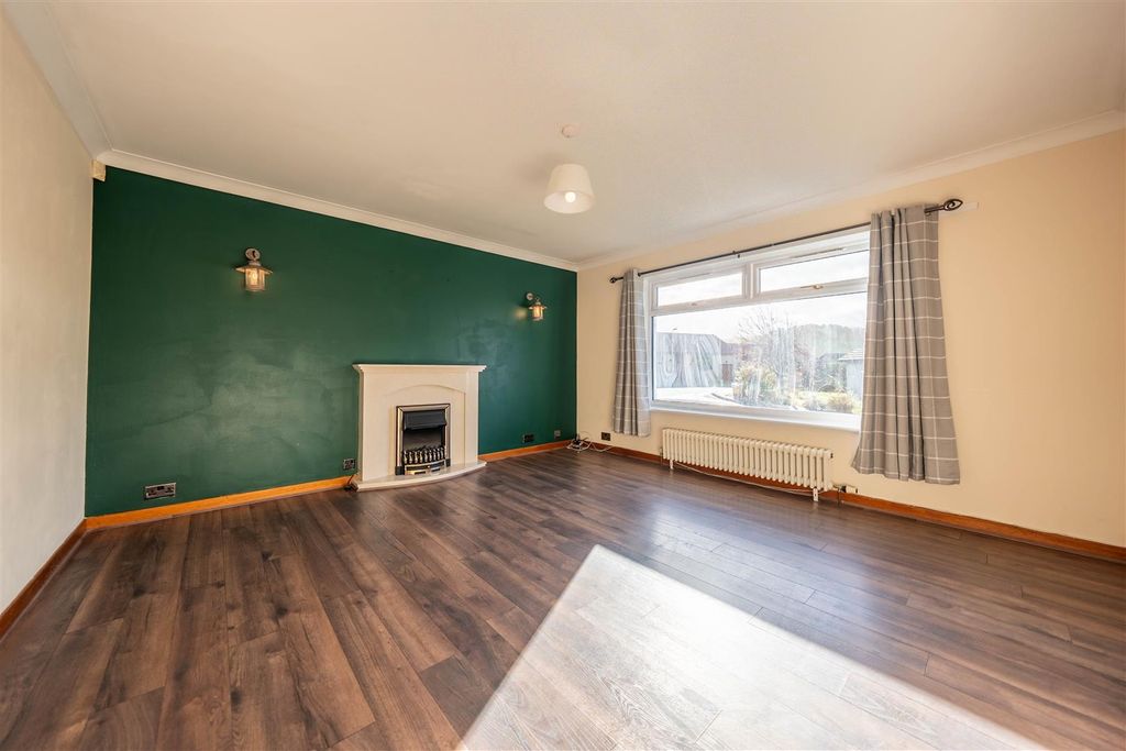 Property photo 3 of 27 Dsc08283-Hdr.Jpg