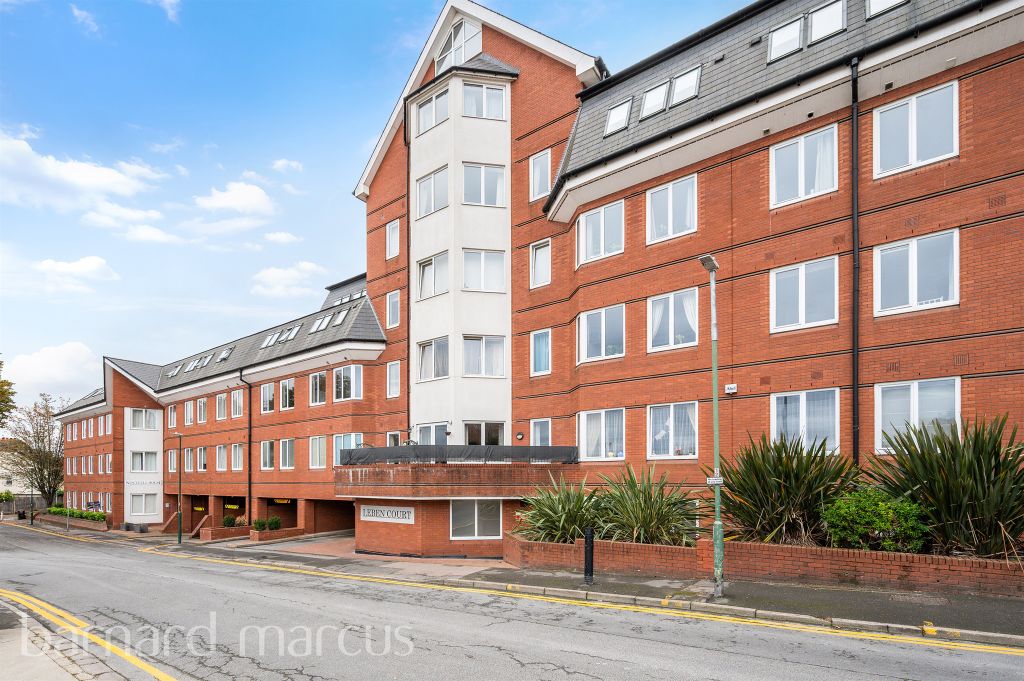 Property photo 1 of 9