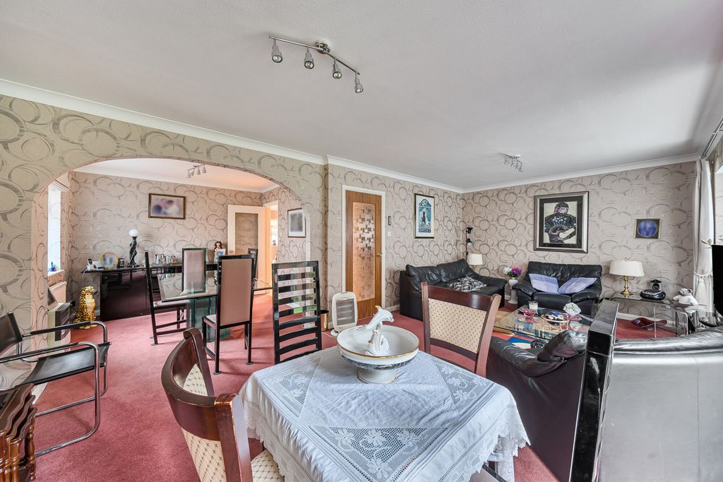 Property photo 3 of 19 1375898-8-6911Fc0...