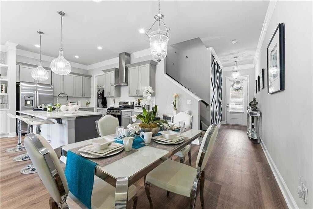 Property photo 1 of 31