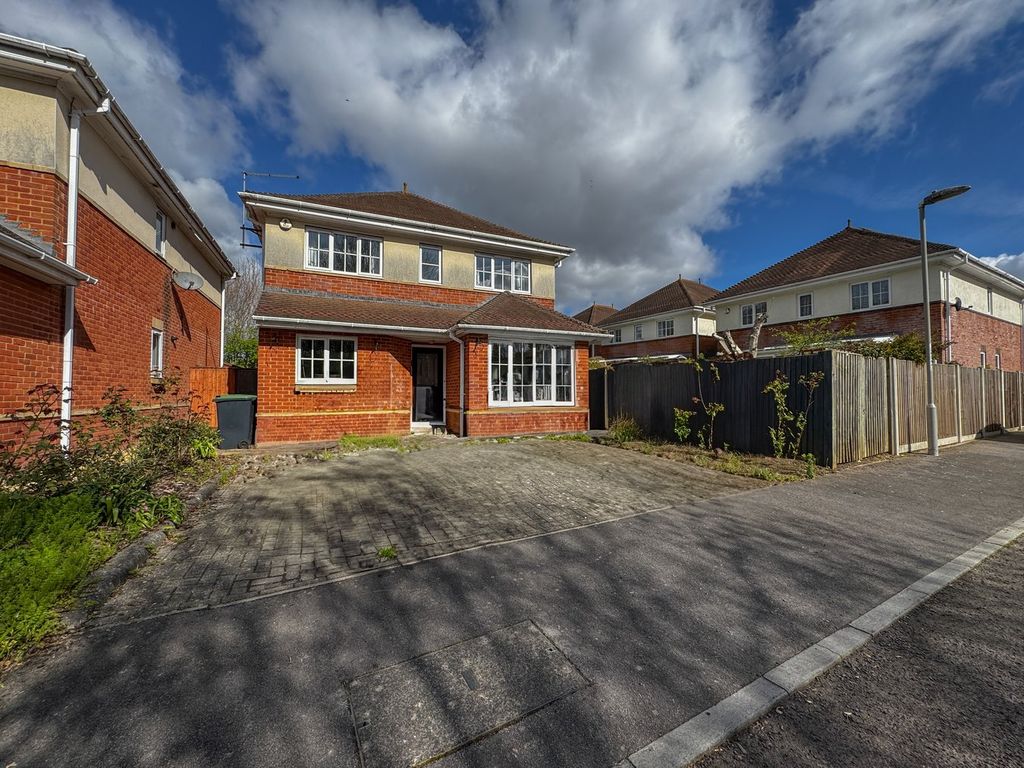 Property photo 1 of 21