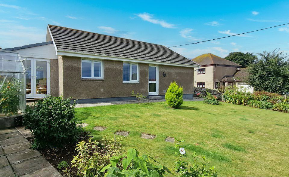 Property photo 1 of 13 3 Bedroom Detached Bungalow