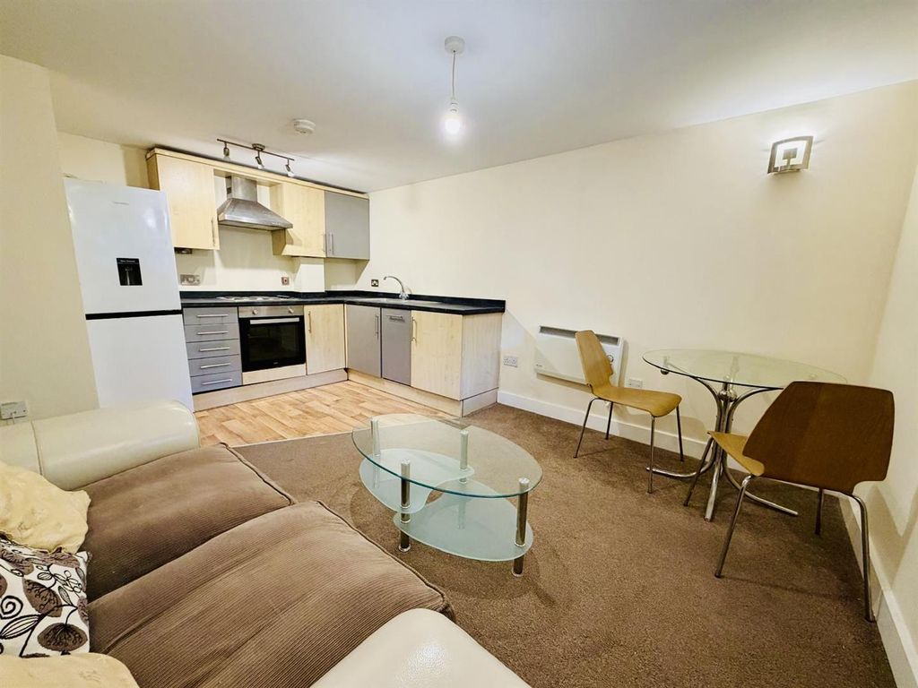 Property photo 2 of 13