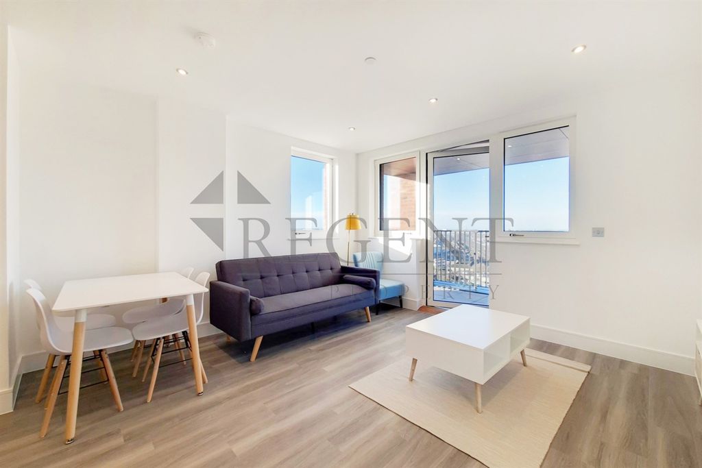 Property photo 1 of 10 Reception