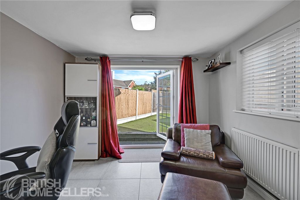 Property photo 3 of 14 Picture No. 15