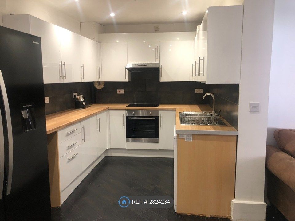 Property photo 1 of 4