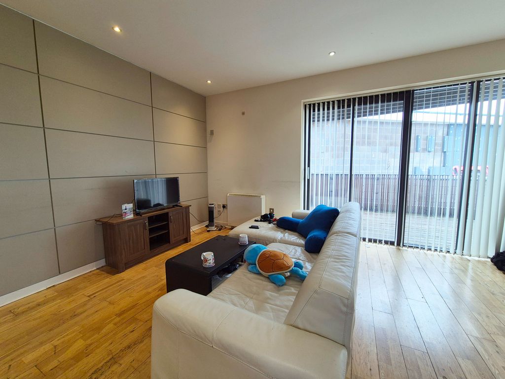 Property photo 2 of 10