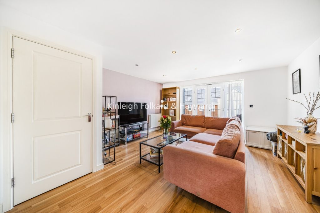 Property photo 2 of 6 Ae5E6898-1Bb8-414d-B