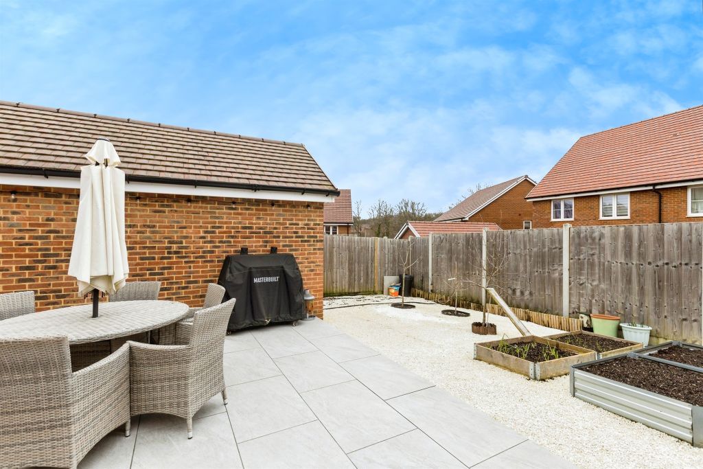 Property photo 2 of 24