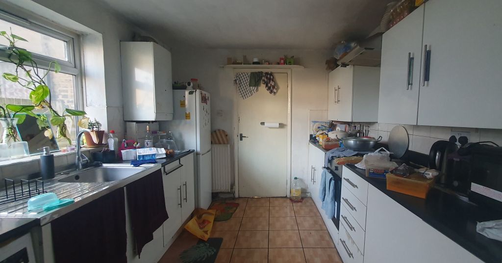 Property photo 3 of 4
