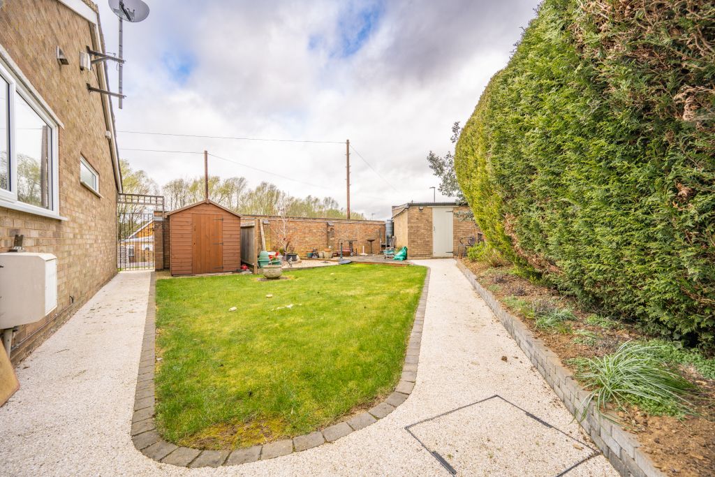 Property photo 2 of 9