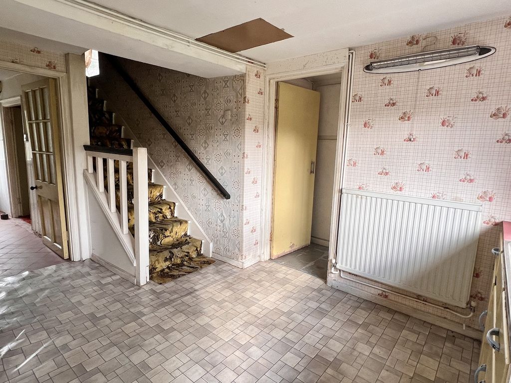 Property photo 2 of 9 Not Specified