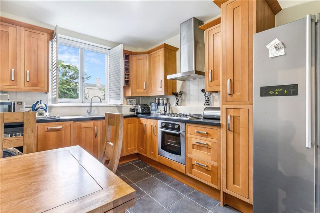 Property photo 3 of 7