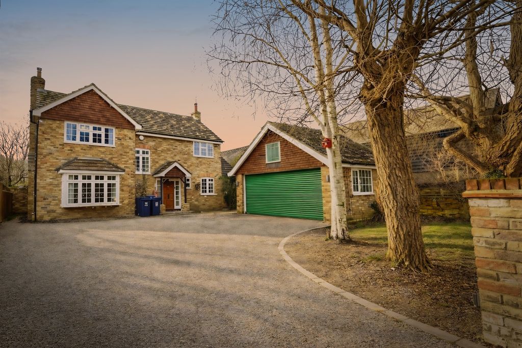 Property photo 1 of 23