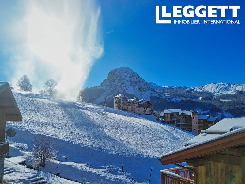 Property photo 2 of 10