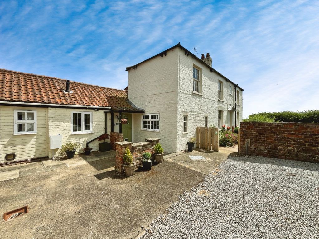 Property photo 1 of 40 4301781
