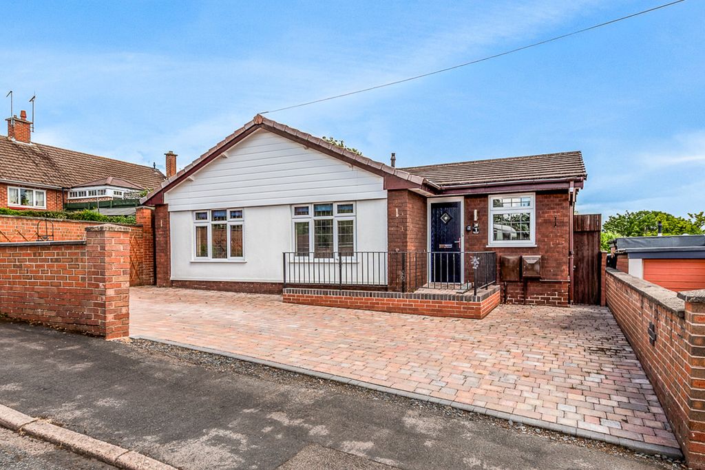 Property photo 1 of 23