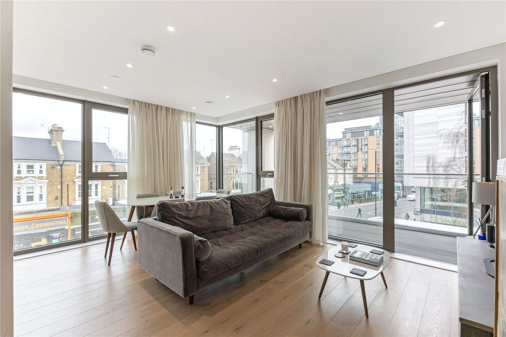 Property photo 2 of 15 Reception