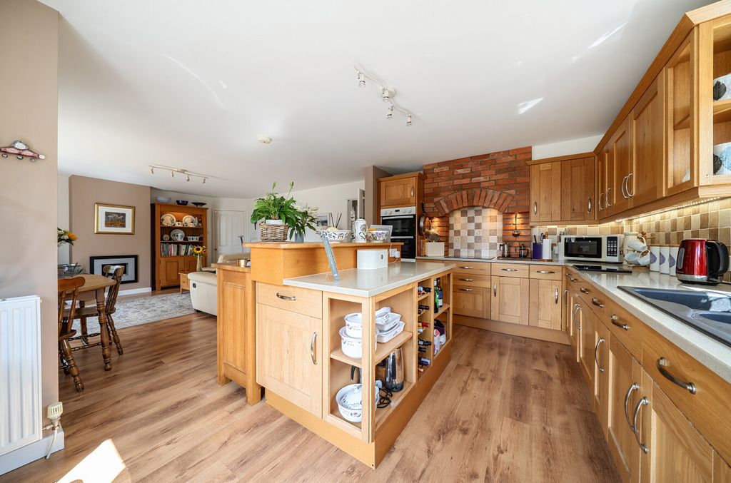 Property photo 2 of 16 1502879 (19).Jpg