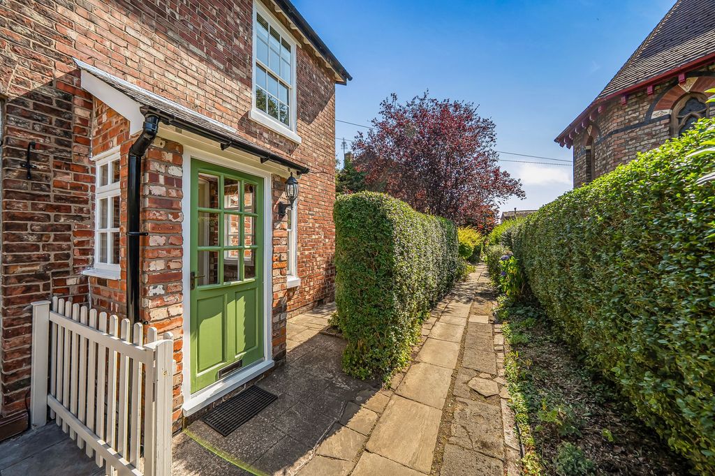 Property photo 1 of 19