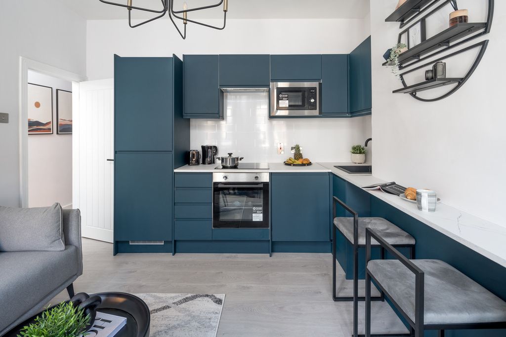 Property photo 2 of 11