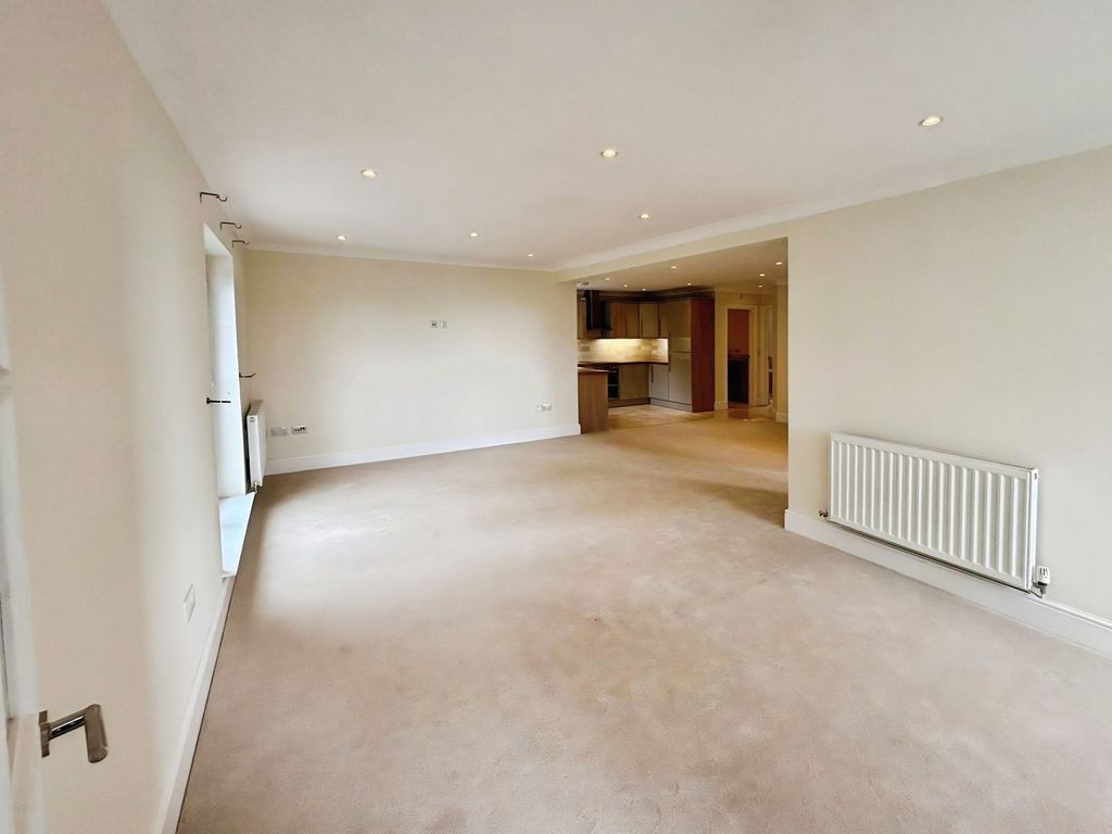 Property photo 3 of 9 Living Room