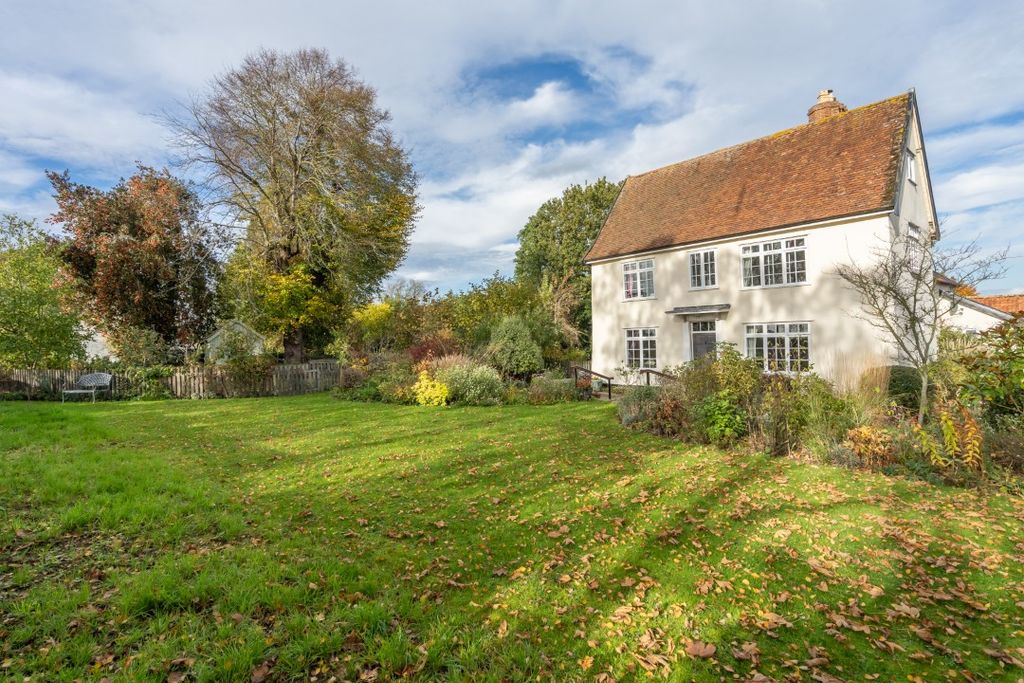 Property photo 2 of 34