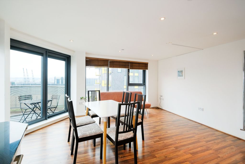 Property photo 2 of 12 Reception