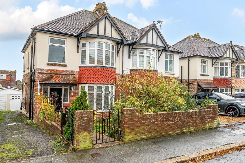 Property photo 1 of 24 1387578-22-6936F80079Df9.Jpg