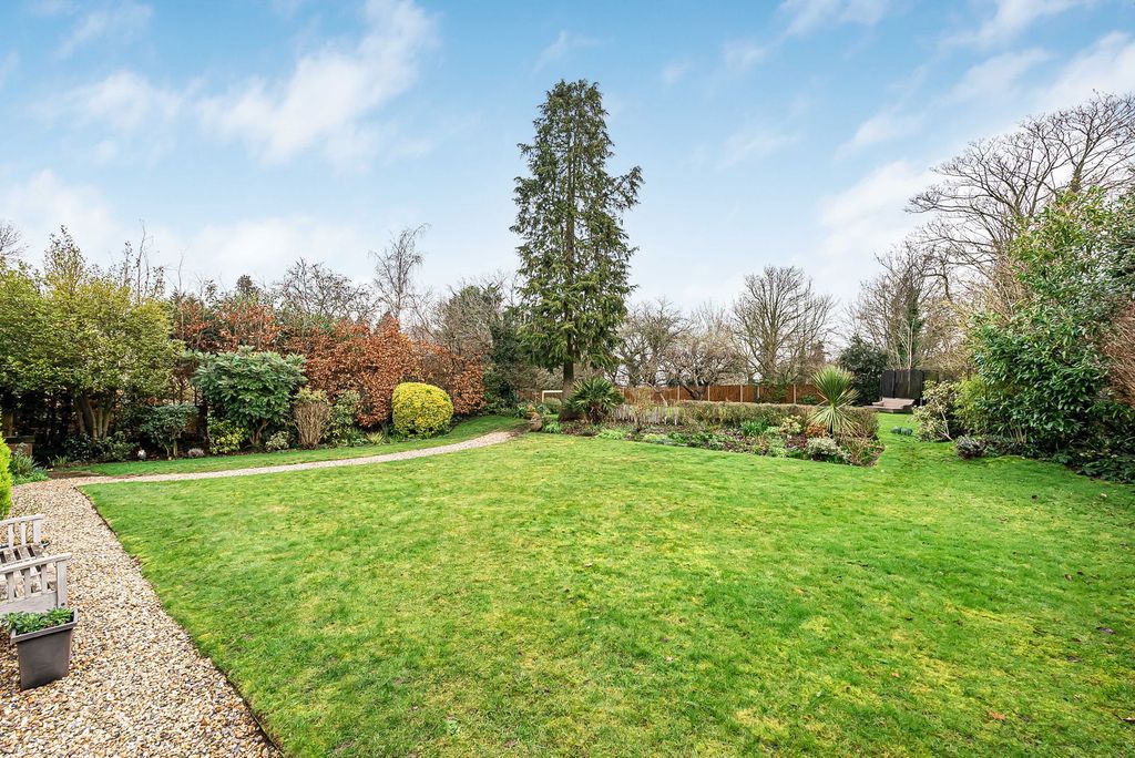 Property photo 2 of 51