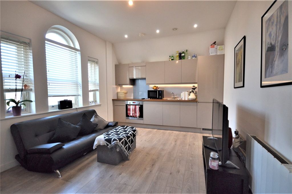 Property photo 2 of 6 Picture No. 06