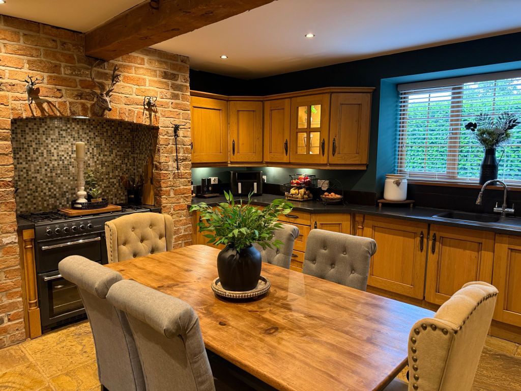 Additional image 9 of 6 bed barn conversion for saleJaques Bank, Crowle, Scunthorpe DN17
