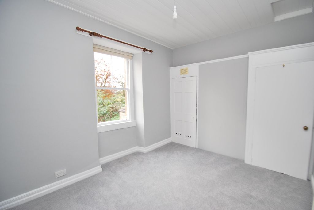 Property photo 3 of 9 Bedroom 2