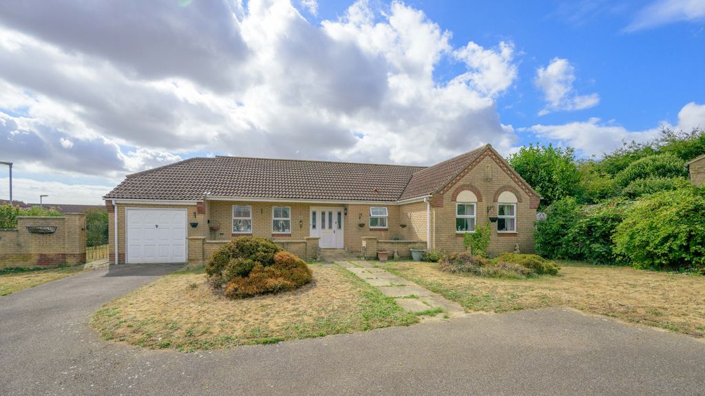 Property photo 1 of 20