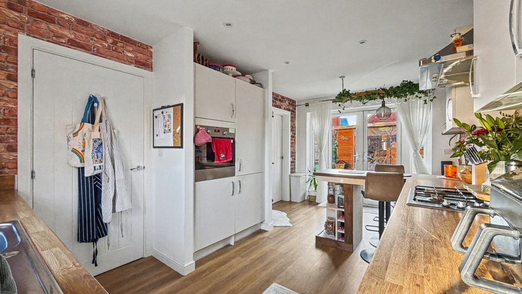 Property photo 3 of 19 4788862